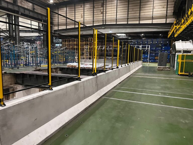 Portfolio Wygrodzenie w hali produkcyjnej
